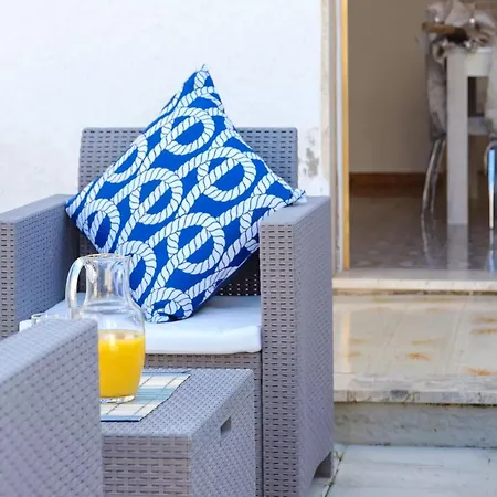 Villa With Sea Views In Relax In Style Torre Squillace